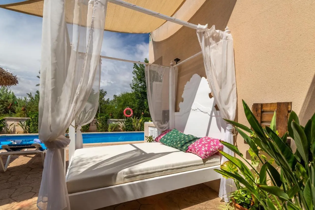 Platja De Muro - 32609 Villa